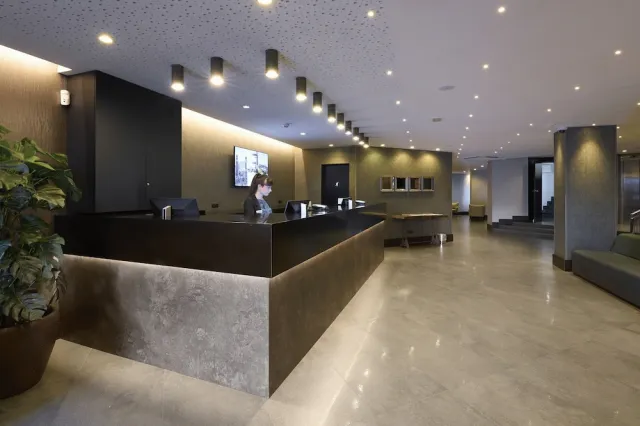 Billede av hotellet Catalonia Park Güell - nummer 1 af 10