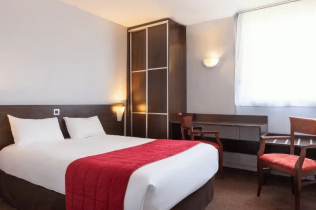 Billede av hotellet The Originals City, Hôtel du Phare, Bordeaux Mérignac - nummer 1 af 10
