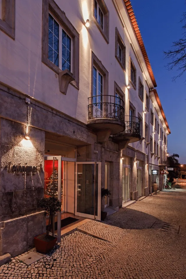 Billede av hotellet Hotel Jerónimos 8 - nummer 1 af 10