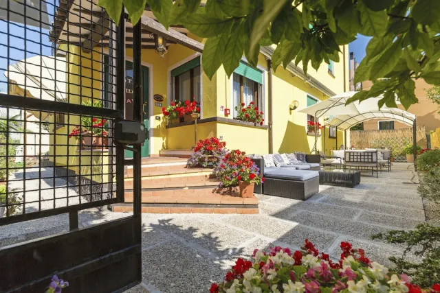 Billede av hotellet Villa Tiziana Hotel - nummer 1 af 10