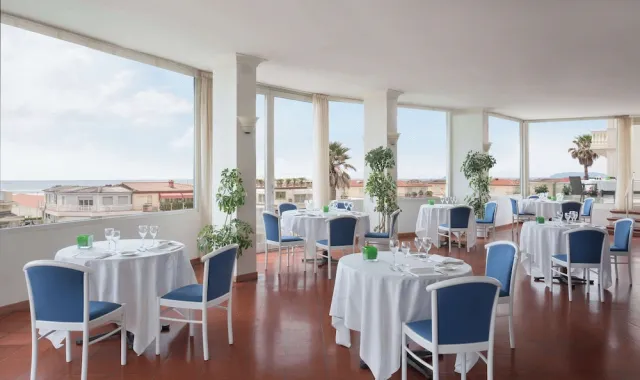 Billede av hotellet Sina Astor - nummer 1 af 10