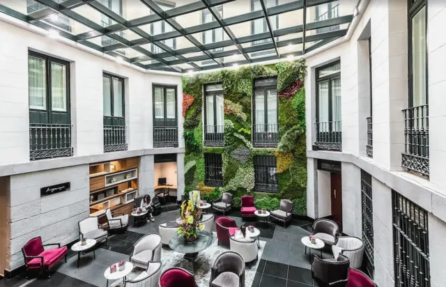Billede av hotellet Intelier Palacio de San Martín Hotel - nummer 1 af 10