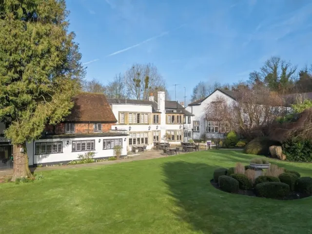 Hotellbilder av Sunday Box Hill Burford Bridge Hotel - nummer 1 av 39