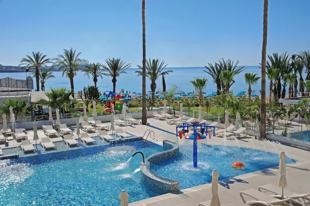 Hotellbilder av Nelia Beach Hotel & Spa - nummer 1 av 10