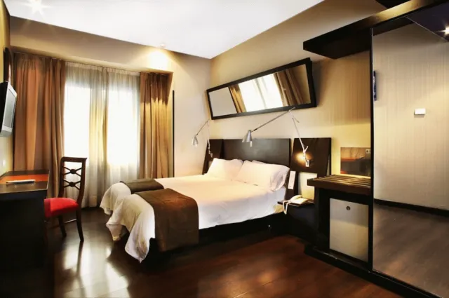 Billede av hotellet Hotel Avenida Gran Via - nummer 1 af 10