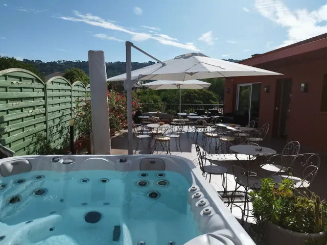 Hotellbilder av Hôtel CasaBella - nummer 1 av 64