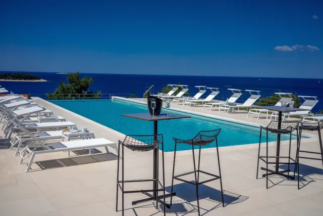 Billede av hotellet Golden Rays Luxury Apartments - nummer 1 af 100