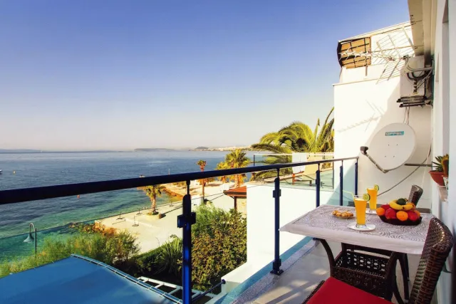 Billede av hotellet Beachfront Villa Mediteran - nummer 1 af 64