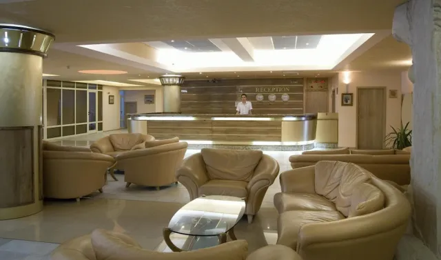 Hotellbilder av Hotel Sandy Beach - nummer 1 av 54