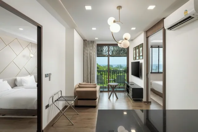 Billede av hotellet The Proud Karon Beach Phuket Trademark Collection By Wyndham - nummer 1 af 10