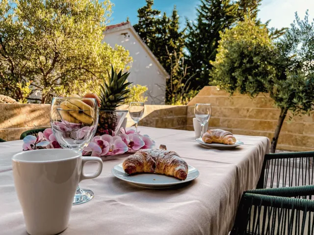 Billede av hotellet Pinia apartments - nummer 1 af 32