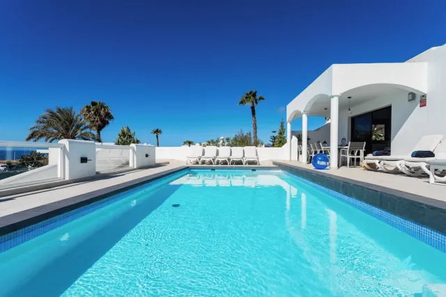 Hotellbilder av Remarkable 5-bed Villa in Playa Blanca - nummer 1 av 39
