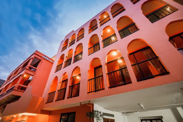 Billede av hotellet Khaleej Mass Hotel Patong - nummer 1 af 10