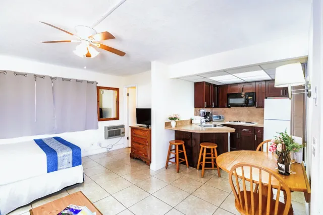 Hotellbilder av Emerald Seas Deerfield Beach Club - nummer 1 av 39