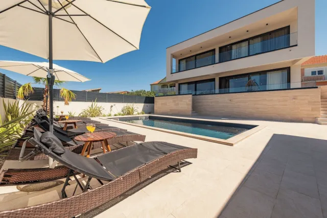 Billede av hotellet Villa NikSun - nummer 1 af 48