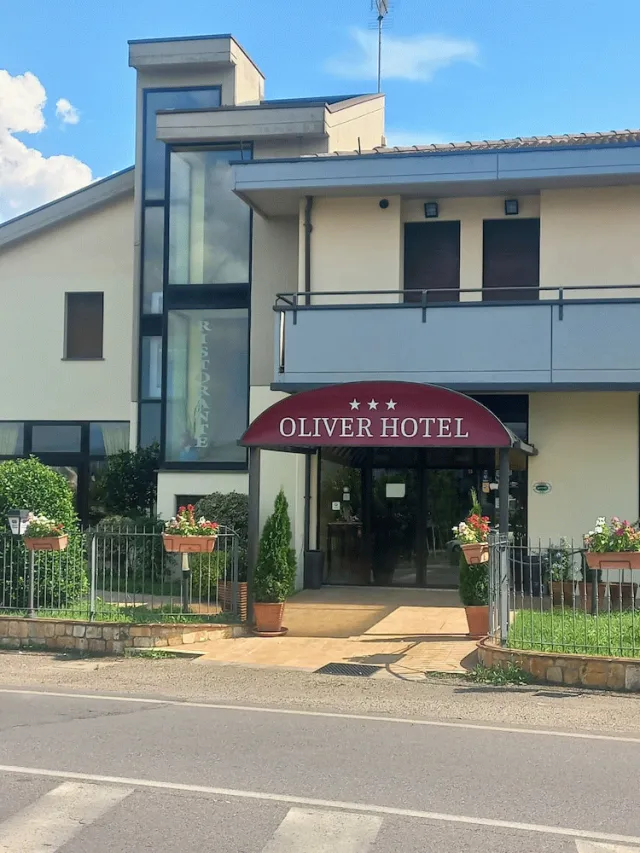 Billede av hotellet Oliver Hotel - nummer 1 af 10