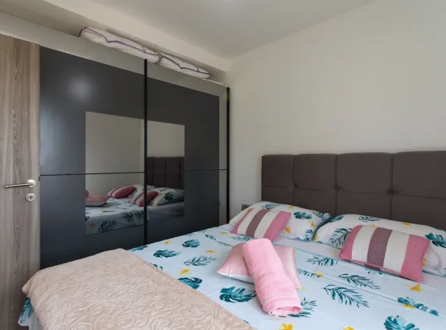 Hotellbilder av Trendy and Chic Apartment With Terrace and Private Garden - nummer 1 av 20