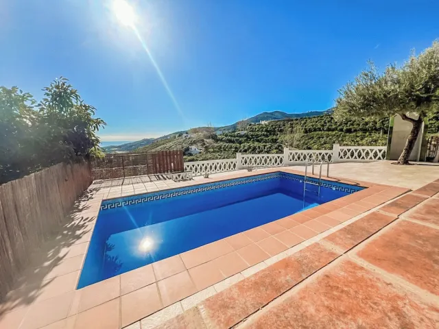 Hotellbilder av Stunning Private Villa With Sea Views, Pool, and Sun-drenched Terrace - nummer 1 av 27
