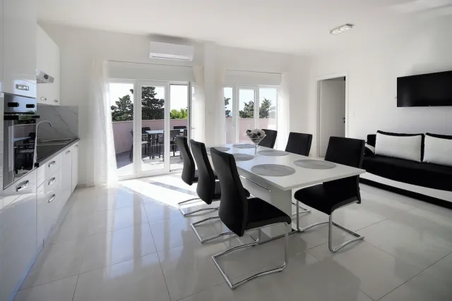 Billede av hotellet Apartments Lola - nummer 1 af 72