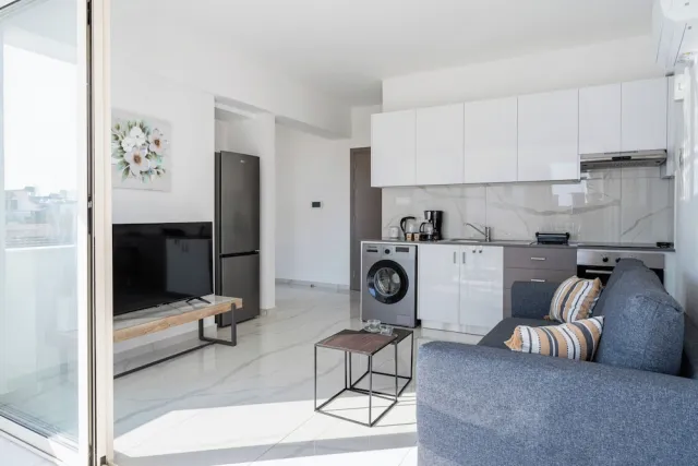Hotellbilder av Rosemont Studio With Balcony in Larnaca - nummer 1 av 17
