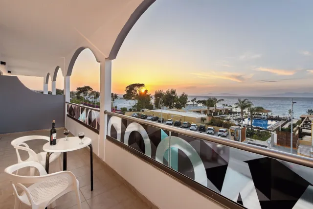 Billede av hotellet Sunny Days Hotel - nummer 1 af 100