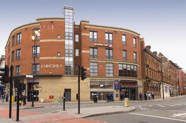 Billede av hotellet Premier Inn Manchester Portland St - nummer 1 af 10