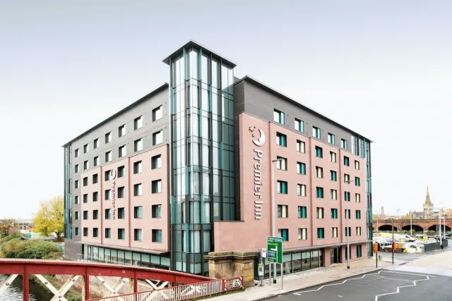 Hotellbilder av Premier Inn Manchester City Centre West - nummer 1 av 26