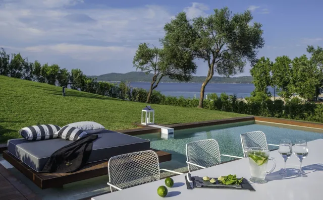 Billede av hotellet Avaton Luxury Beach Resort - Relais & Chateaux - nummer 1 af 100