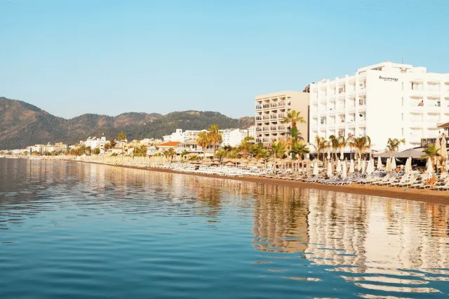 Hotellbilder av The Beachfront Hotel Adult Only 16 Plus - nummer 1 av 41