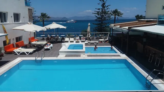 Billede av hotellet Bristol Sea View Apartments - nummer 1 af 10