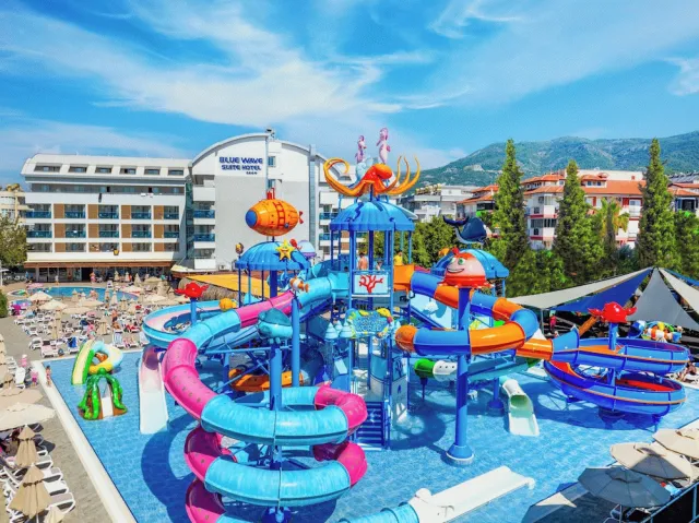 Billede av hotellet Blue Wave Suite Hotel - - nummer 1 af 49