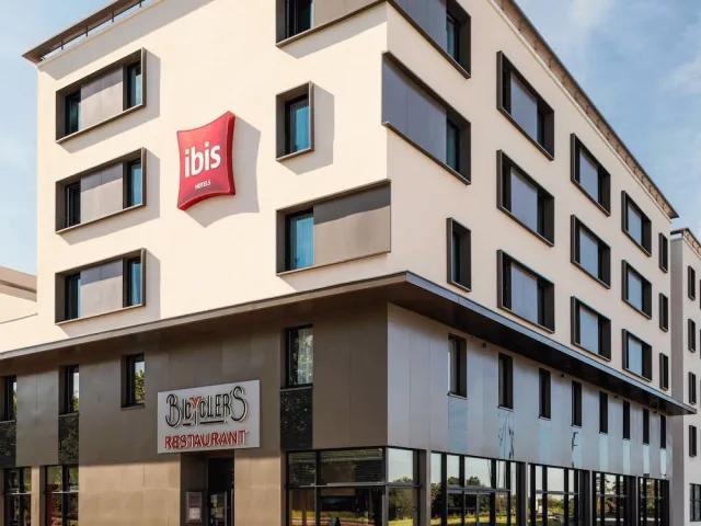 Hotellbilder av ibis Saint Quentin En Yvelines Velodrome - nummer 1 av 36