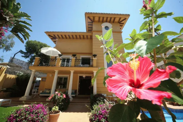 Billede av hotellet BYPILLOW Villa Lorena - nummer 1 af 10