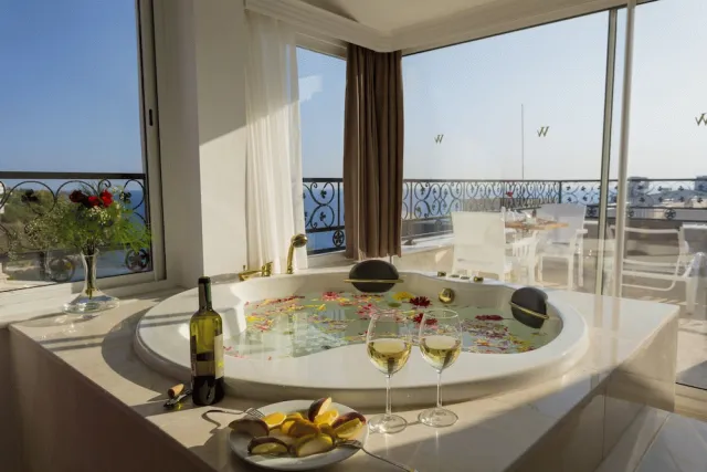 Billede av hotellet Wise Hotel Spa & Adult Only - nummer 1 af 10