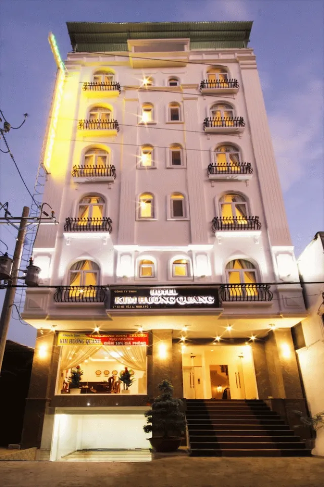 Hotellbilder av Kim Huong Quang Hotel - nummer 1 av 10