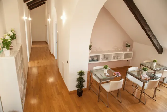 Billede av hotellet CAESAR b&b NAPOLI - nummer 1 af 10