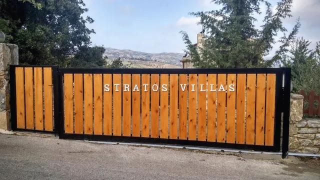 Billede av hotellet Stratos Villas - nummer 1 af 10