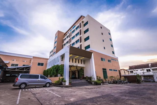 Billede av hotellet Sinkiat Buri Hotel - nummer 1 af 43