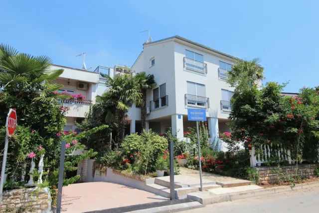 Hotellbilder av Rooms and apartments Sally - nummer 1 av 52