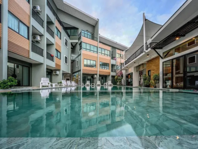 Hotellbilder av Phuket Airport Place - nummer 1 av 33