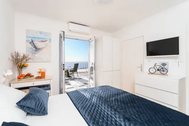 Billede av hotellet Apartments and Room Lora - nummer 1 af 10