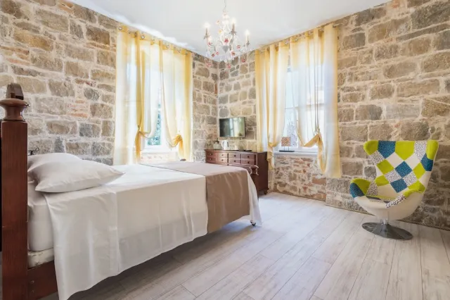 Hotellbilder av PIETRA ROSSA Luxury Rooms - nummer 1 av 52
