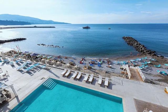 Billede av hotellet Alimuri Bay Resort - nummer 1 af 74