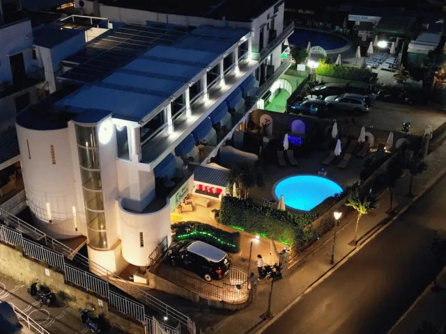 Billede av hotellet Capri Bougainville - nummer 1 af 95