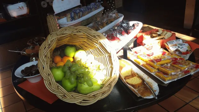 Hotellbilder av Kyriad Fontenay Tresigny - nummer 1 av 27