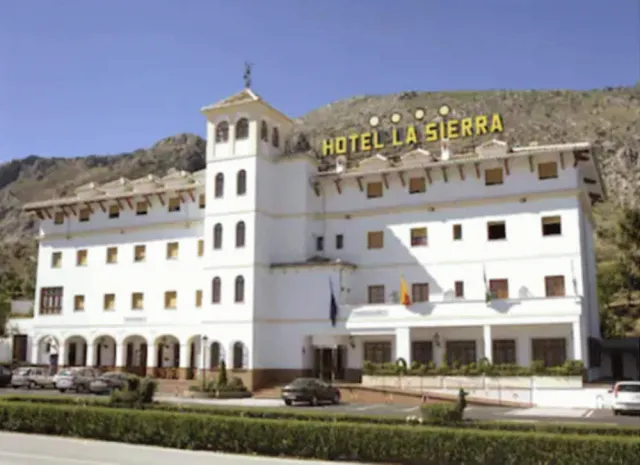 Hotellikuva Hotel La Sierra - numero 1 / 31