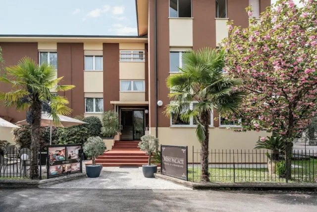 Hotellbilder av Hotel Mini Palace Country House - nummer 1 av 31