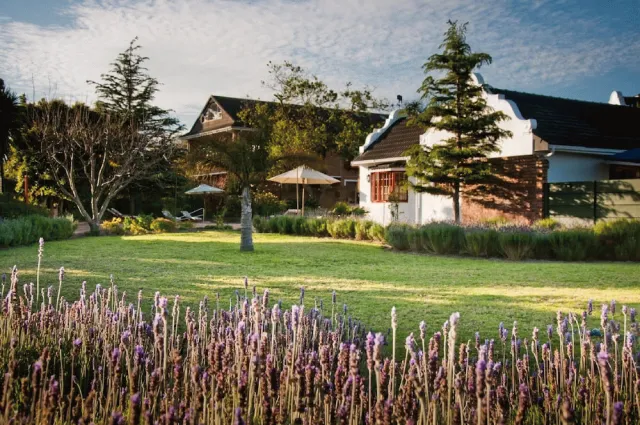 Billede av hotellet At Winkfield House - nummer 1 af 44
