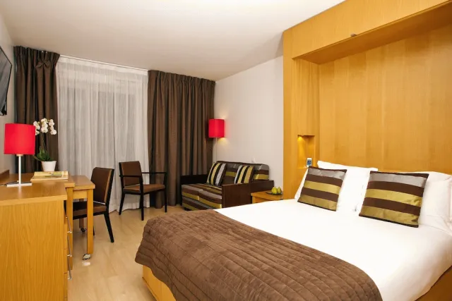 Hotellbilder av Residhome Apparthotel Paris Massy - nummer 1 av 39