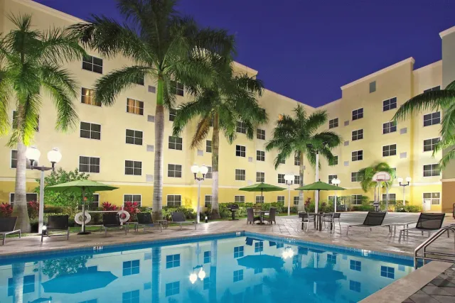 Hotellikuva Homewood Suites by Hilton Miami Airport West - numero 1 / 35
